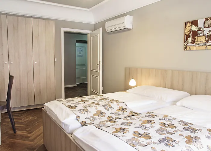 Otel 