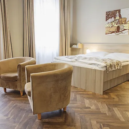 Palác U Kočků By Residences, Palace At The Cats Hotel 3*