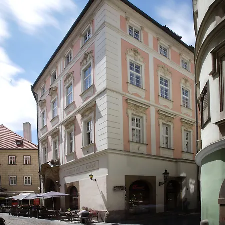 Palác U Kočků By Adrez, Palace At The Cats Praga