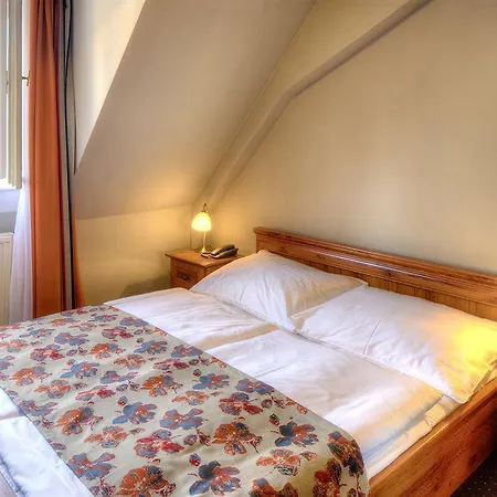 Palac U Kocku 3* Praga