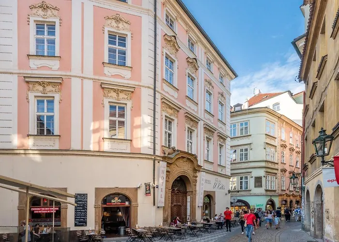 Palác U Kočků By Adrez, Palace At The Cats Hotel